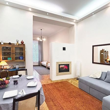 Fireplace Holidays Budapest Exterior photo